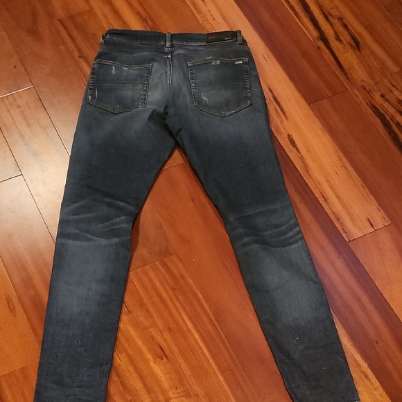 Men's Amiri Distressed Blue Jeans - Picture 3 of 5